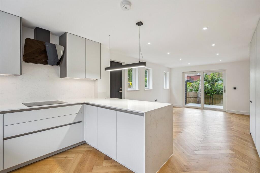 Kitchen/Dining