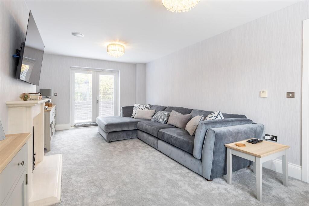 39 Kings Wood (3).jpg