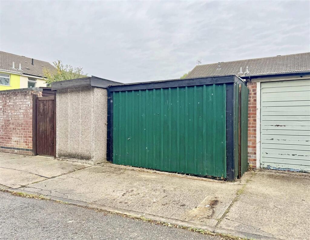 Garage.jpg