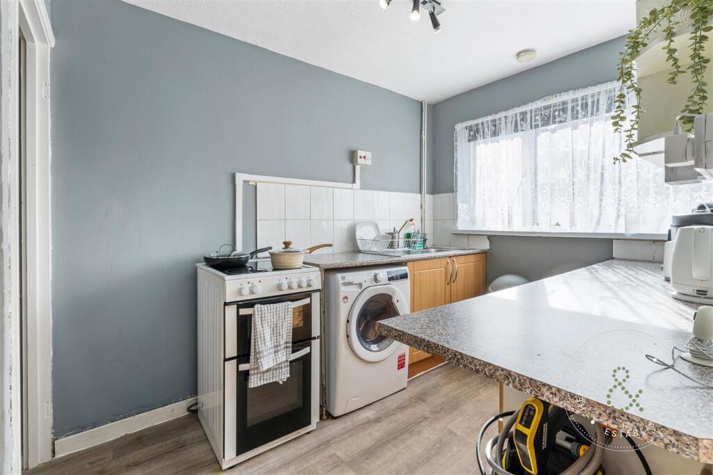 The Hawthorns (8).jpg