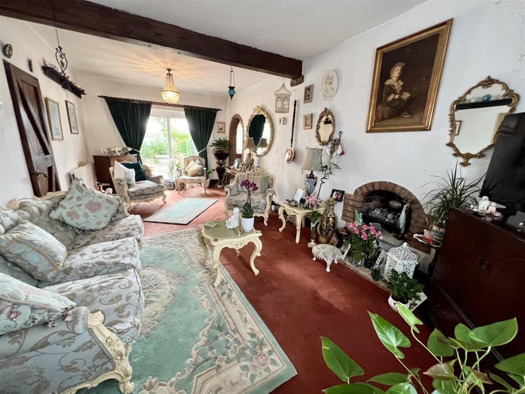 Living &amp; Dining Room