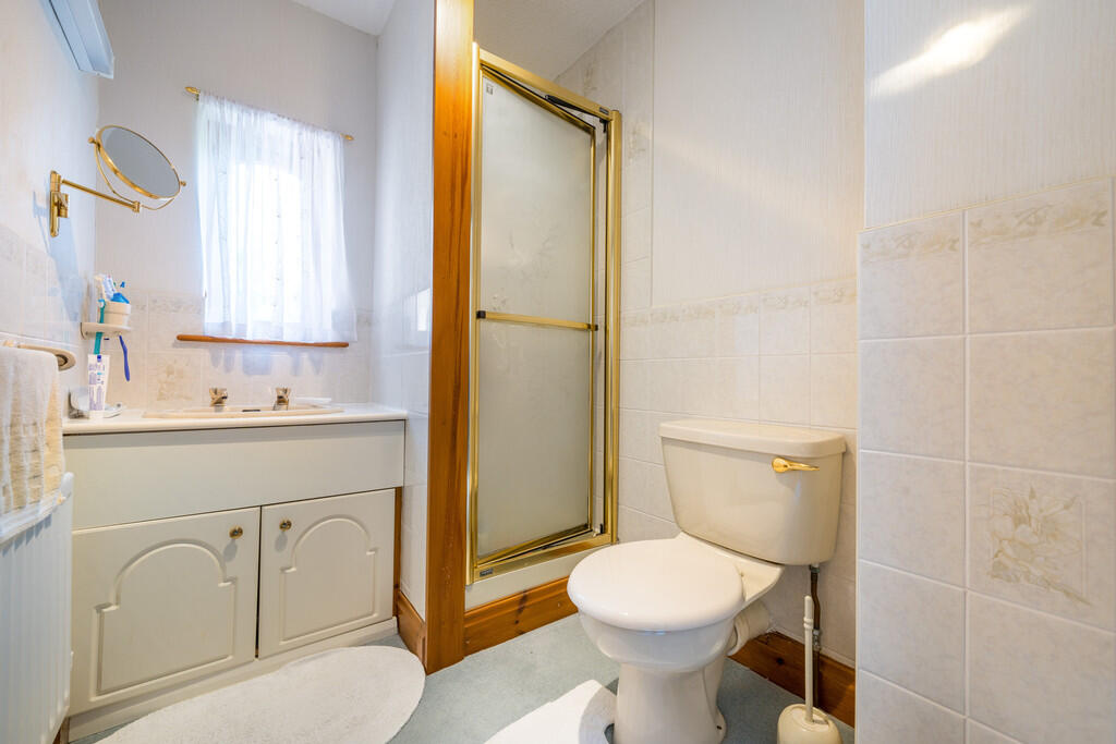 En Suite Shower f...