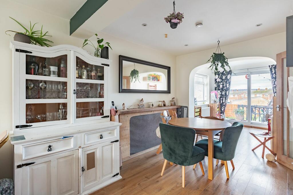 DINING AREA &amp; SUN ROOM