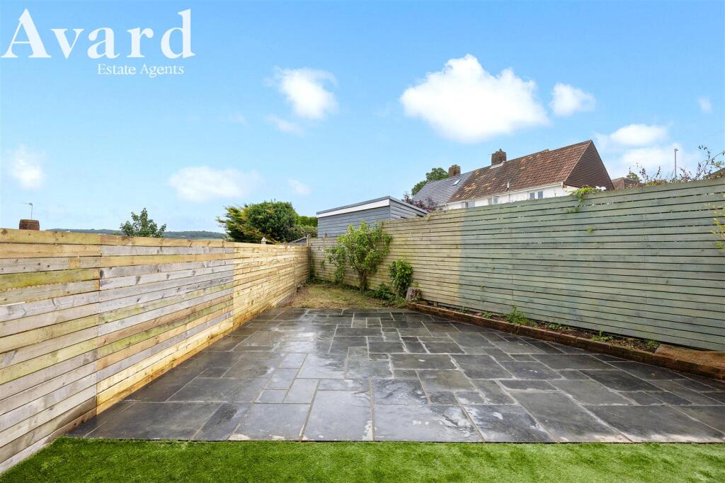 Warnham Rise_9-015.jpg