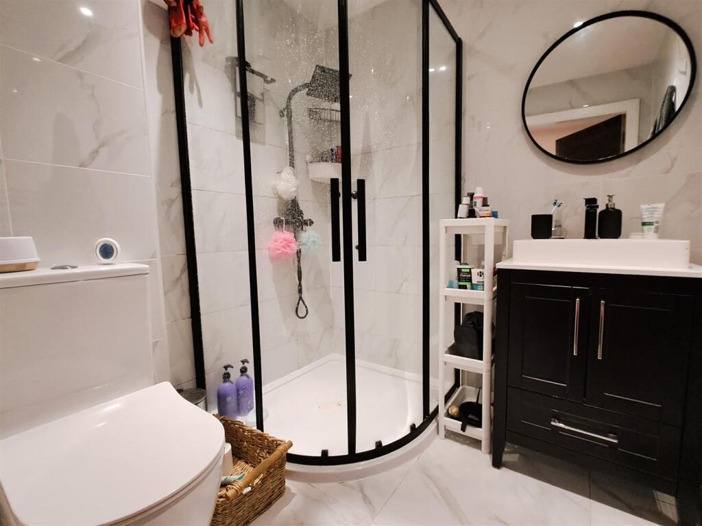 En Suite Shower Room Two