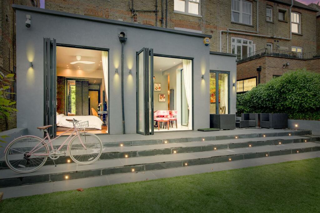 patio_1.jpg