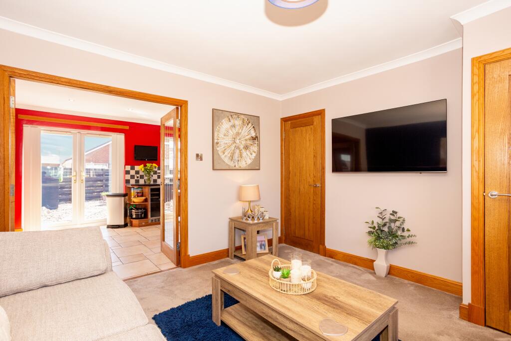 Lounge &amp; Kitchen/Diner