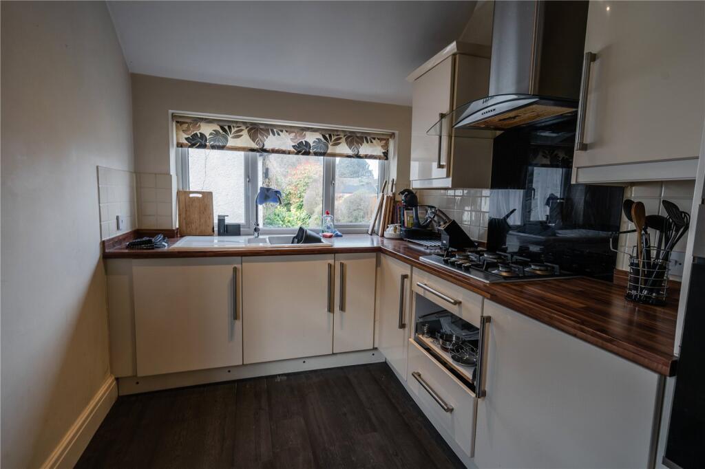 Kitchen (2)