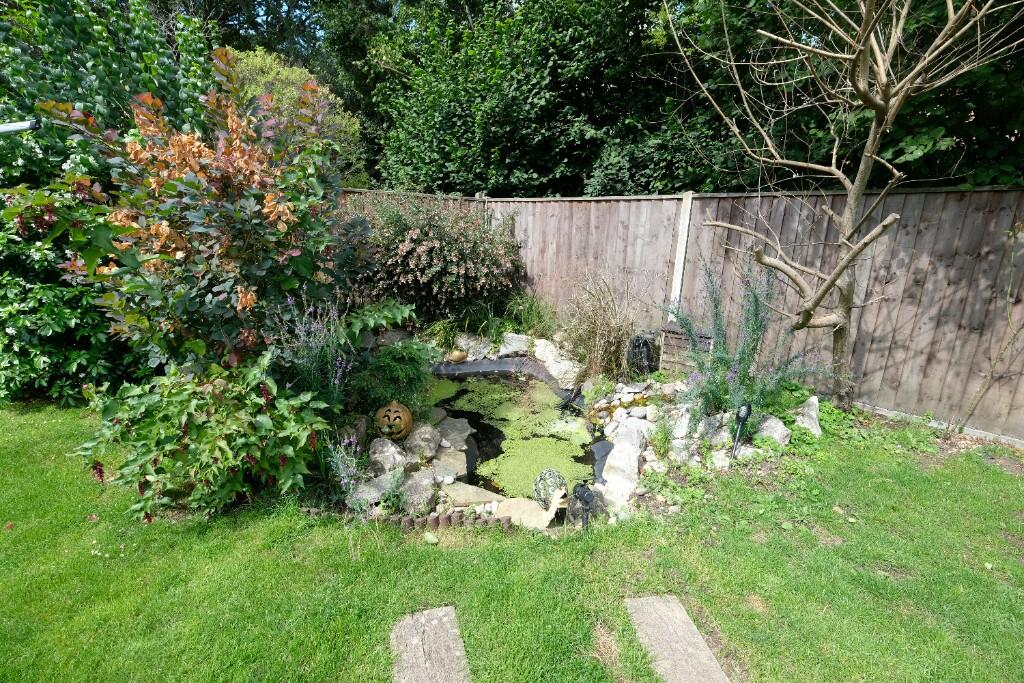 GARDEN 