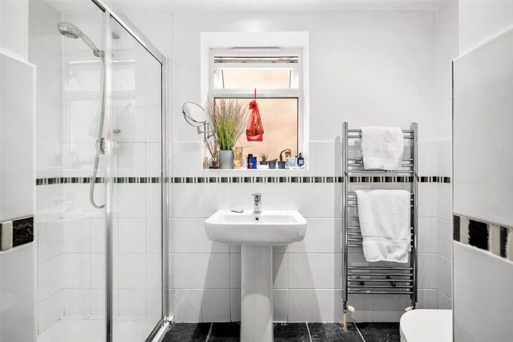 Shower-Room