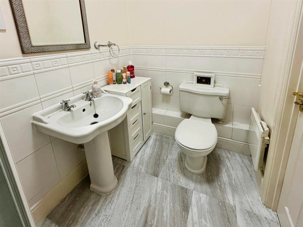 Ensuite