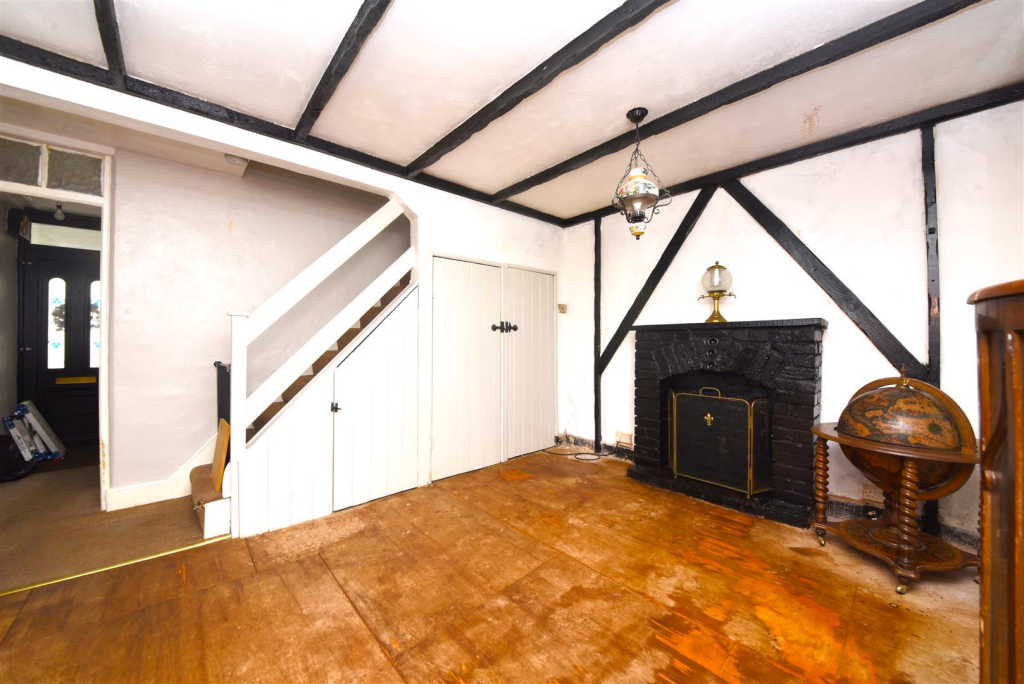 56_Brackenbury_Road_Pic_8.png