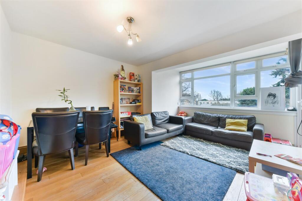 SMITHWOOD CLOSE, 15-14.jpg