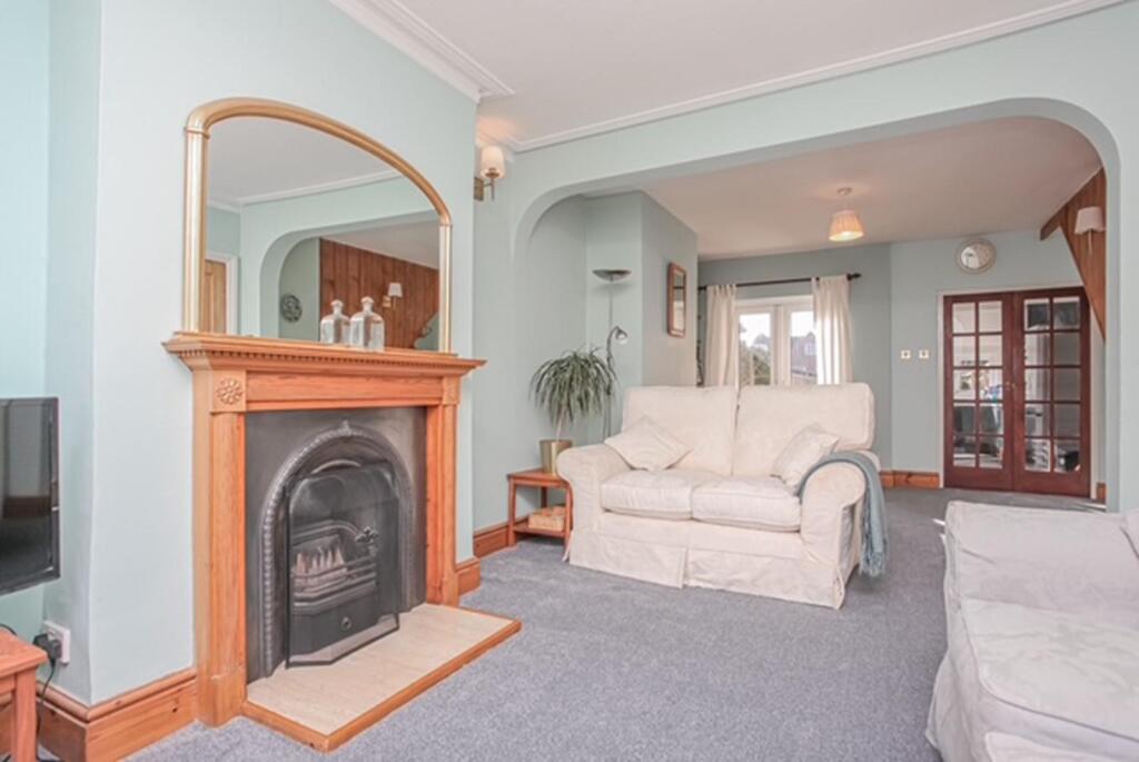 56 Harpes Road living room.jpg