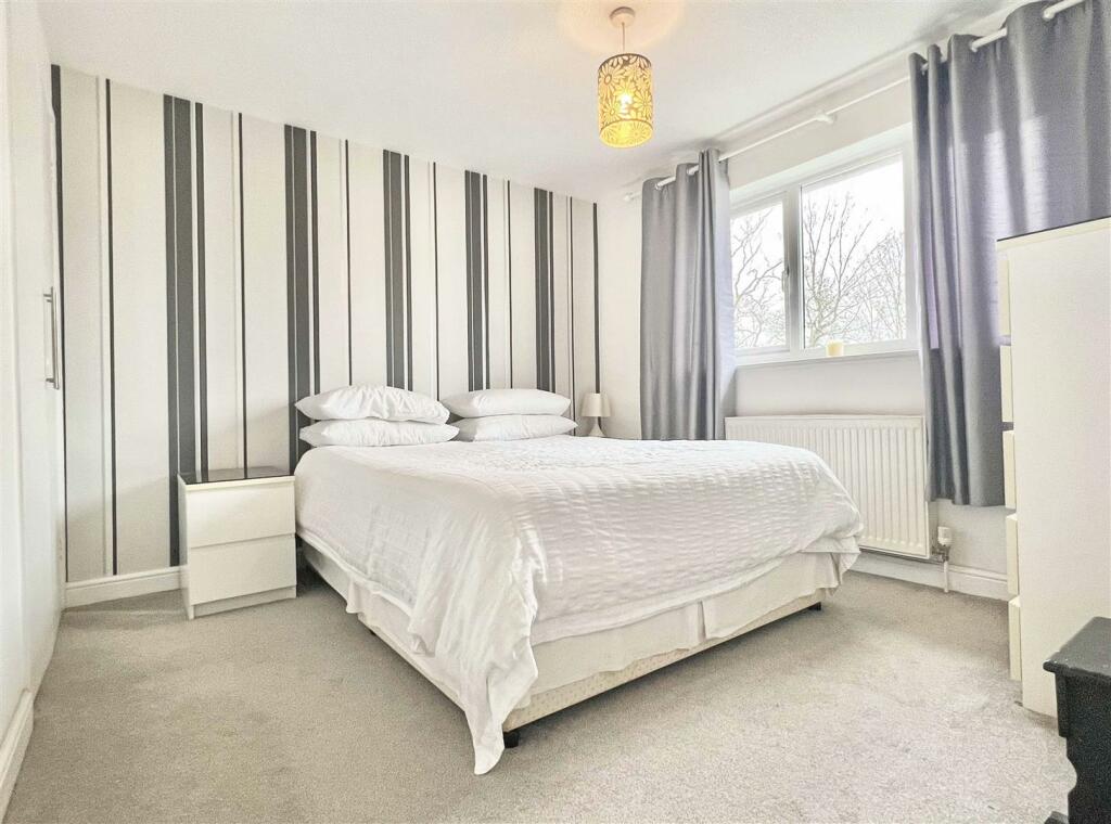 Bedroom.jpg