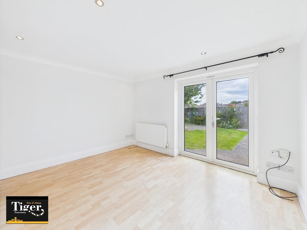 CAM03440G0-PR0398...