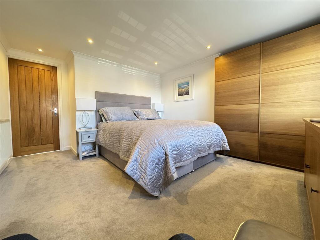 IMG_4567 (Large).JPG