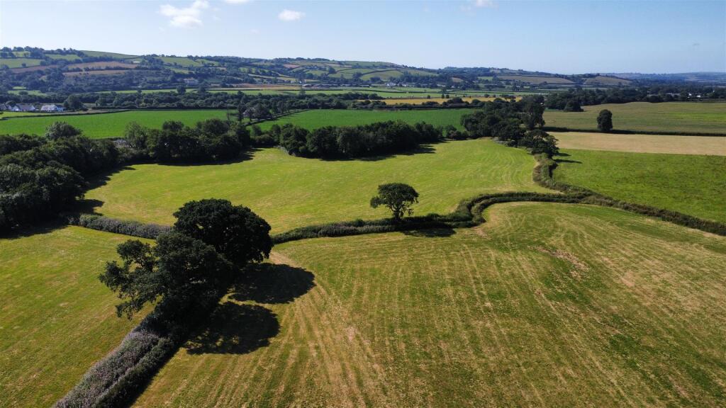 dji_fly_20250710_095920_141_1752137999750_photo_op