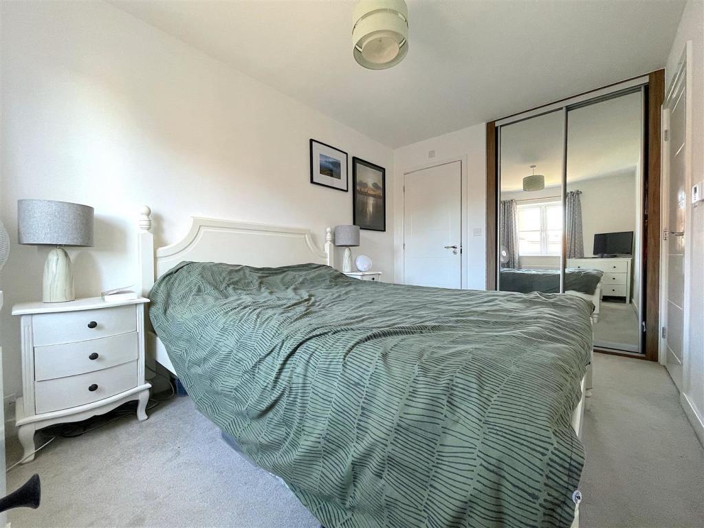 Bedroom One (2).jpeg