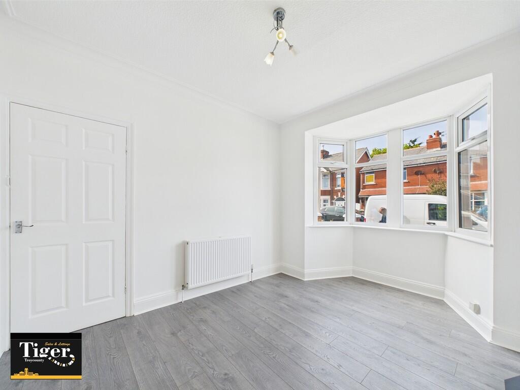 CAM02176G0-PR0574...