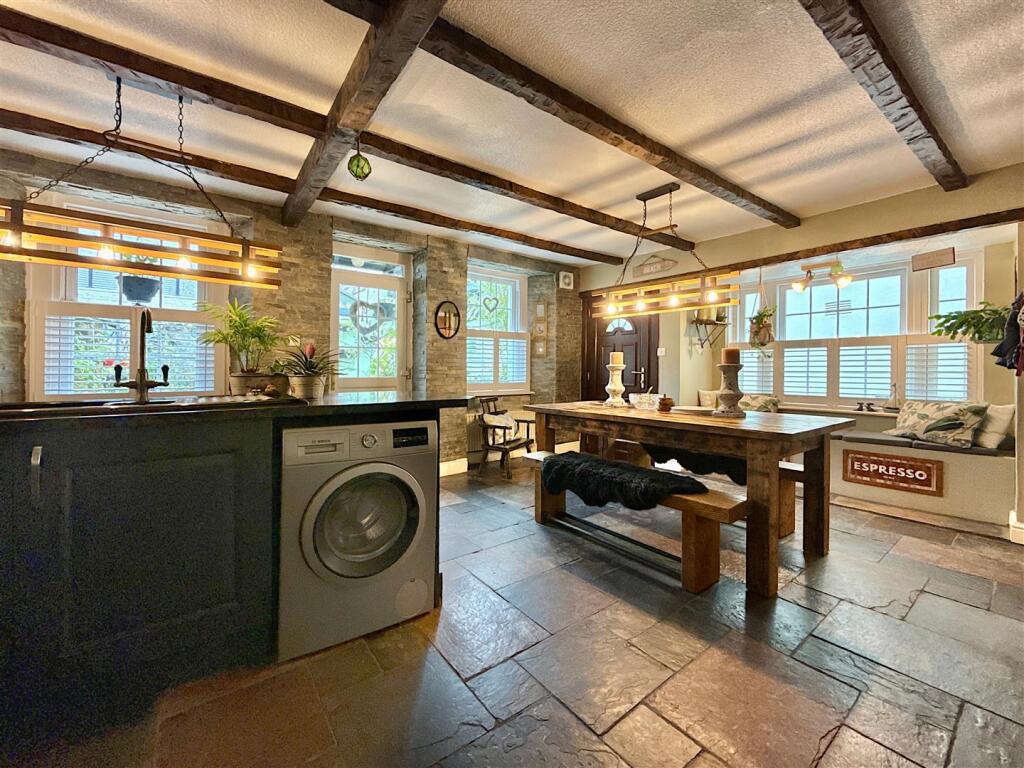 Dinig Area From Ktichen.JPG