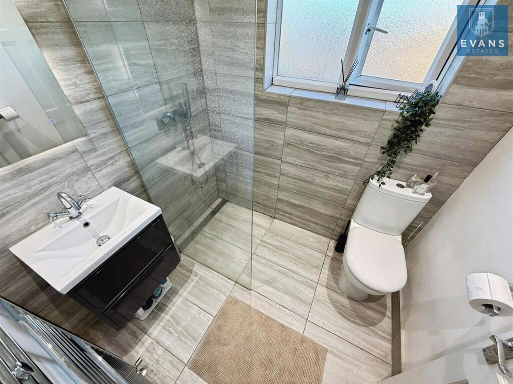 Refitted Shower Rioom