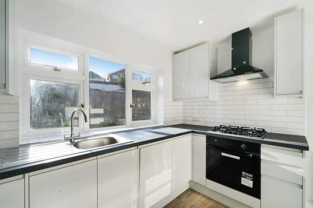 16 Kenelm Close - oZGpLEKma1MGHzOUZBgX.jpg