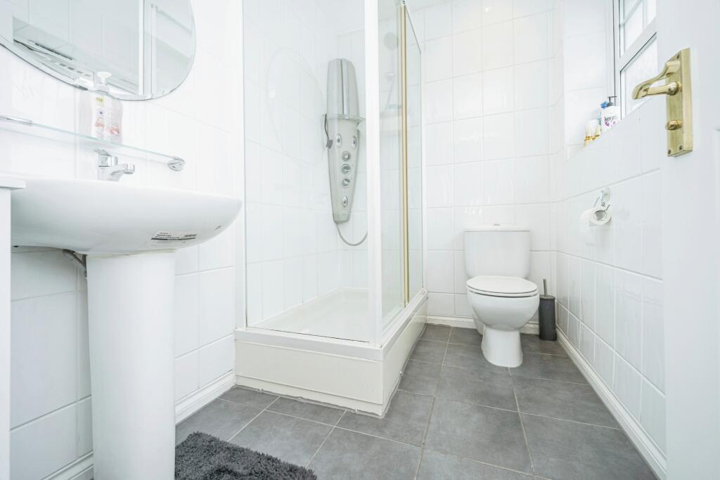 En-suite One