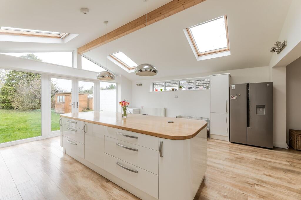 Kitchen / Breakfast Room