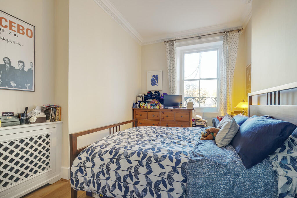 EnnismoreGardens5...