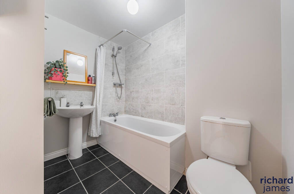 0ee6b162e45b43659d192189ca73de37