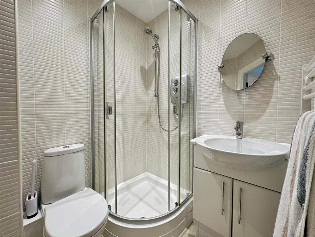 37536bce--4190-8D1B-8659696C0307-20060-000005DF56D