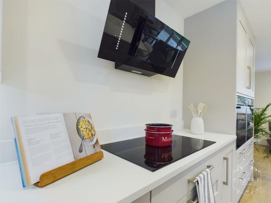 STUNNING OPEN PLAN LIVING KITCHEN DINER