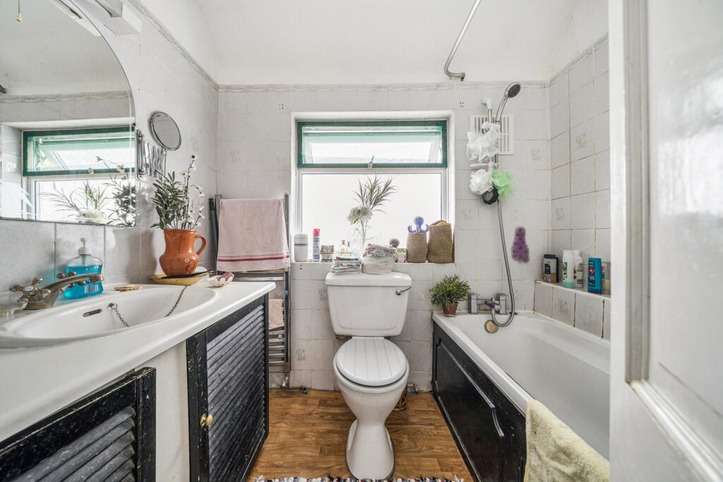 1318610-16-68652e...