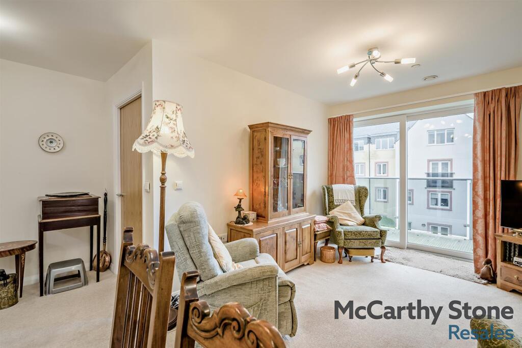 8670767-interior09-800.jpg