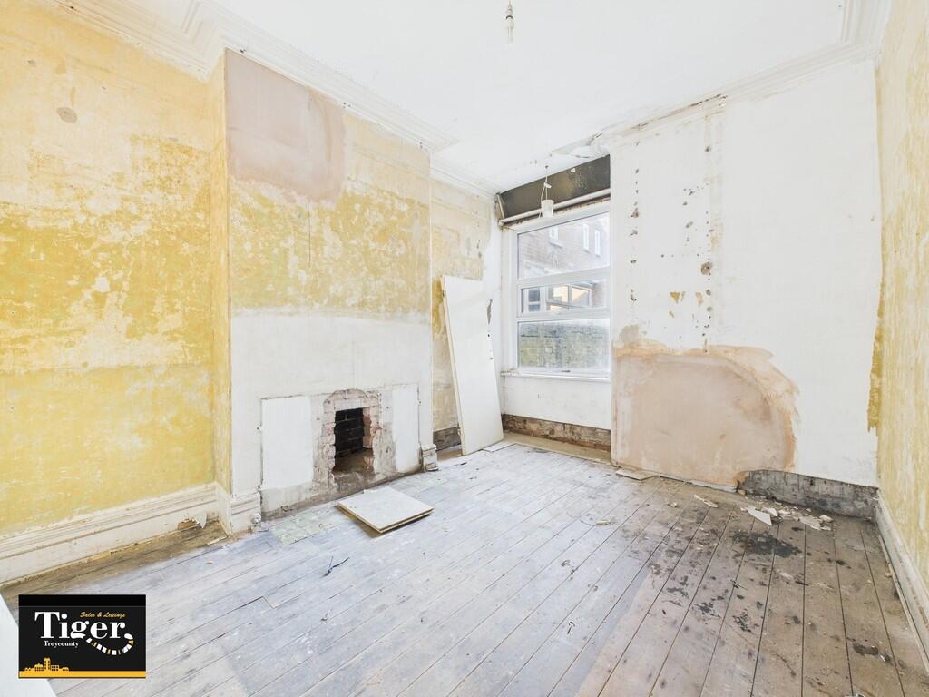 CAM03440G0-PR0297...