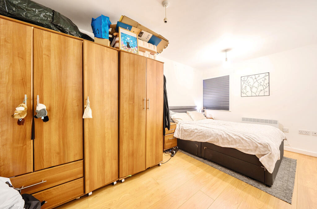 1336123-9-68a463b...