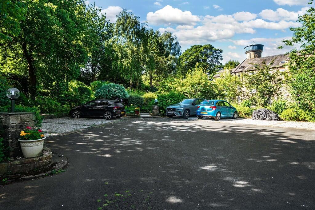 Gardens &amp; Gro...