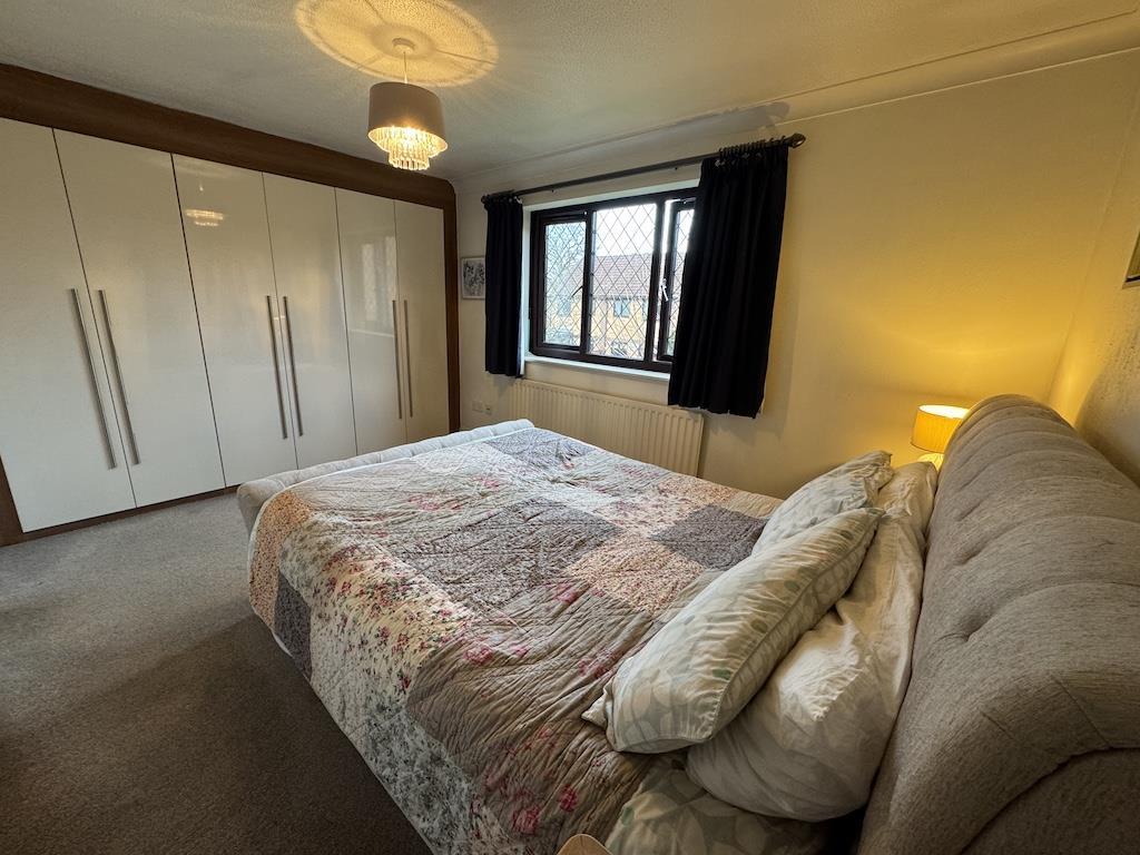 15 - Bedroom 1.jpg