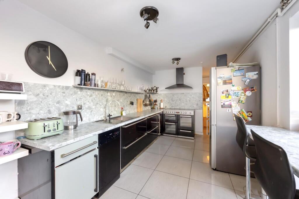 Toronto Terrace (1).jpg