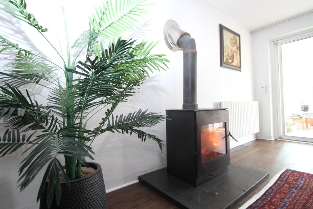 Feature Log Burner