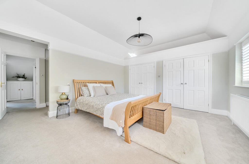 1320235-4-687207f...