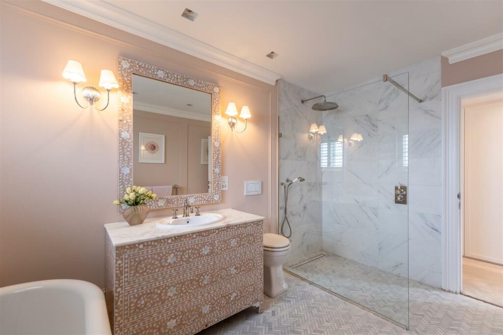 Penncarrow House-070.jpg