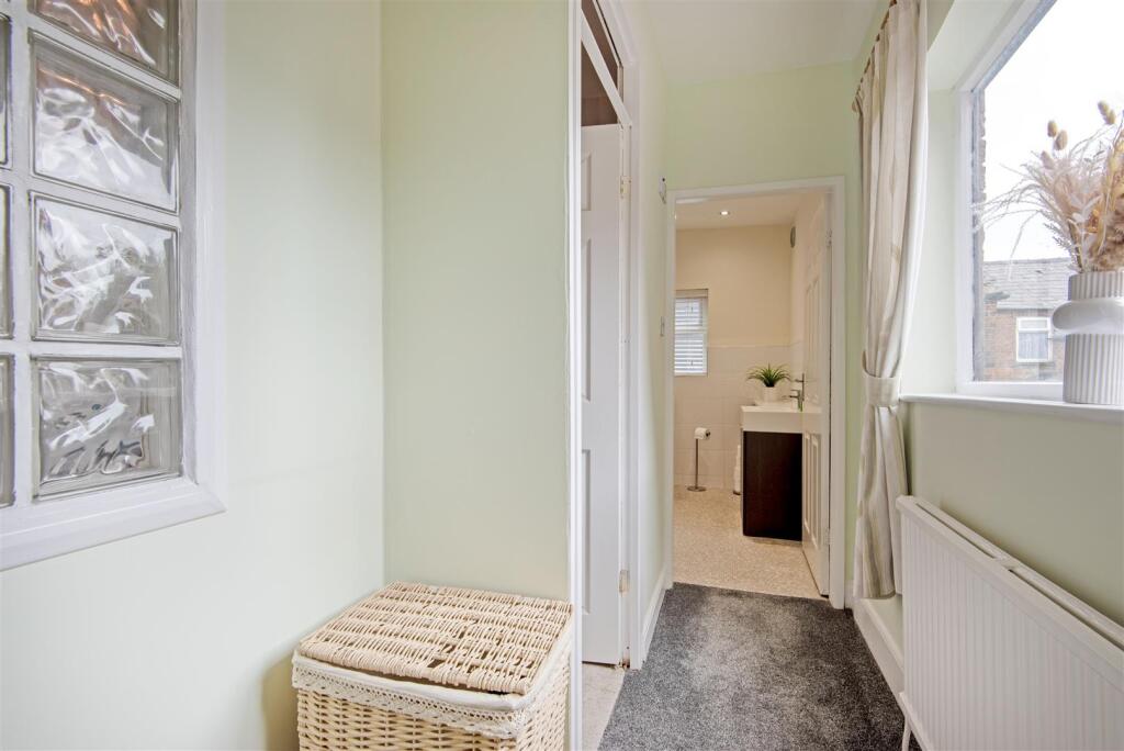 207 Park Lane.18.jpg