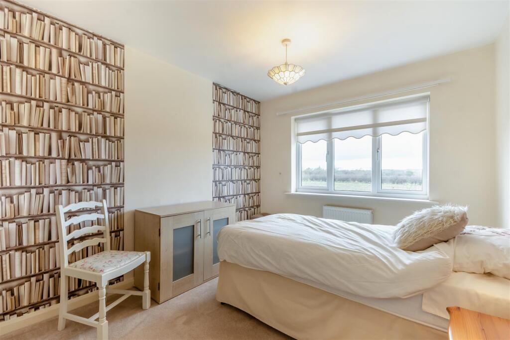 8671139-interior20.jpg