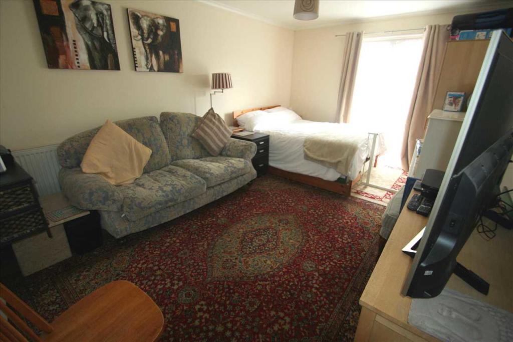 Studio/Bedroom