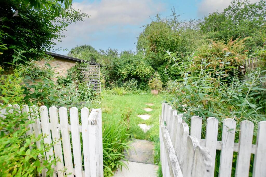 Garden3 copy.jpg