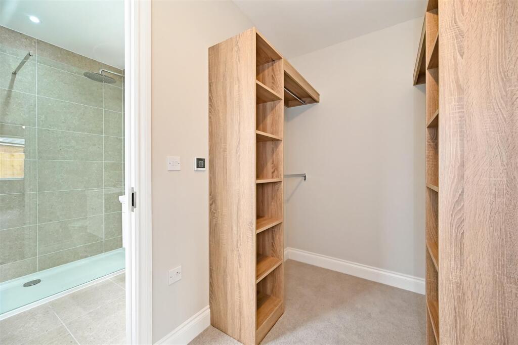 Walk-In Wardrobes
