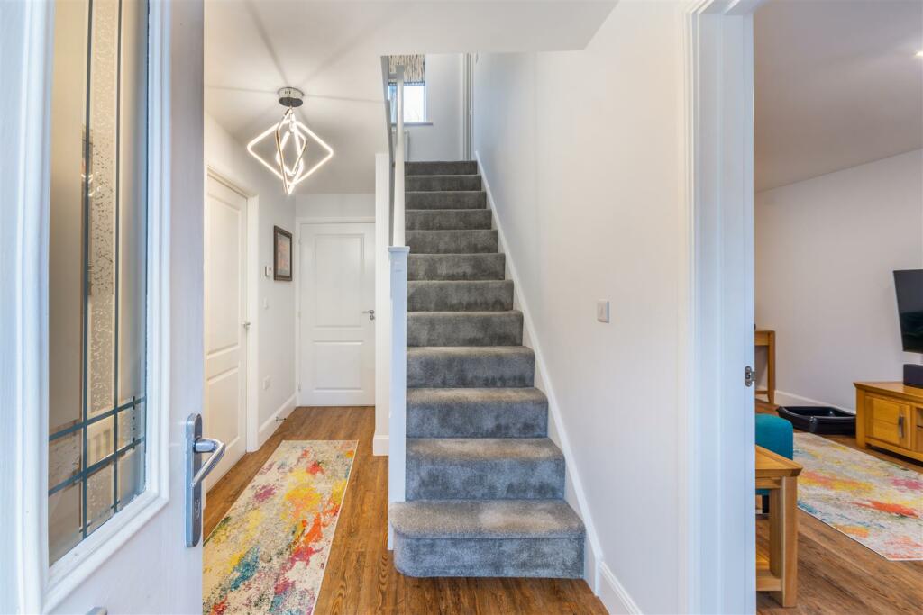 8627852-interior05.jpg