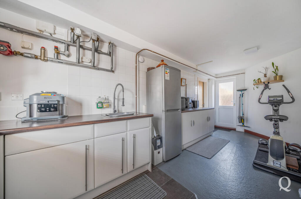 f177b5a4-1177-4d7...